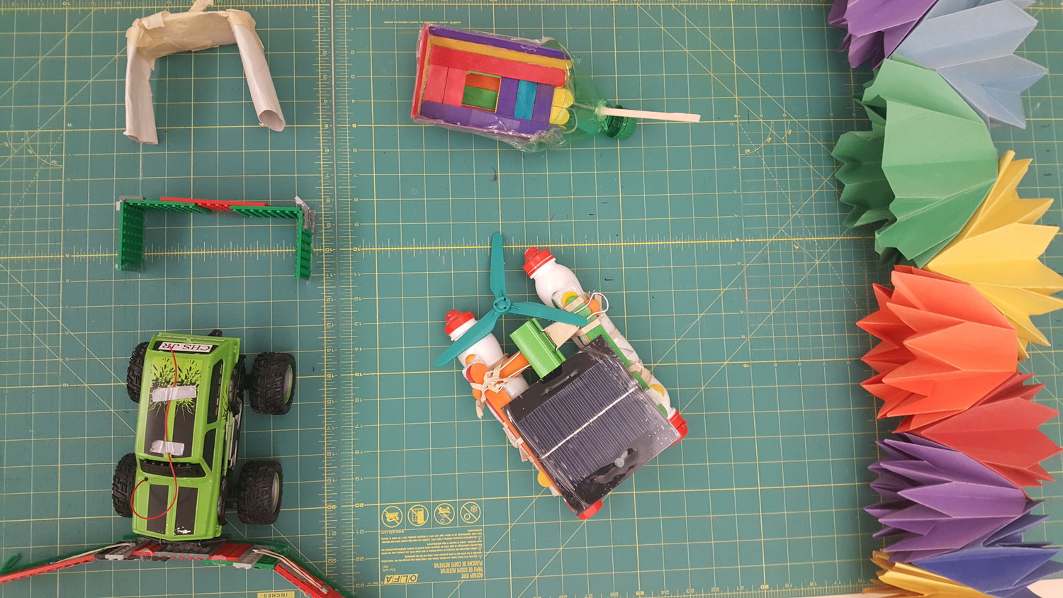 Students working in the Crofton House School makerspace